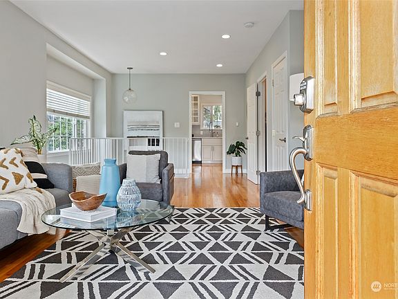 3rd image of 7515 26th Avenue NW
