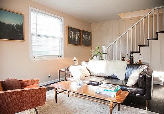 4th image of 3600 Golf St