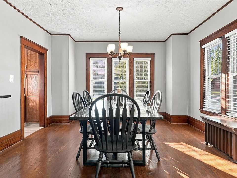 515 Adams St, photo 22