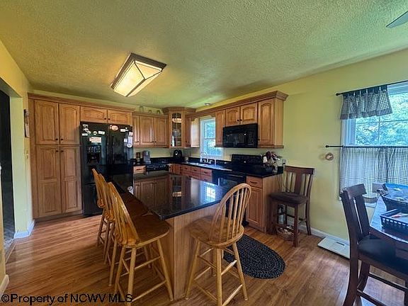 5th image of 52 Howesville Dr