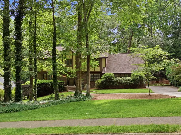 4669 Karls Gate Dr, Marietta, GA 30068