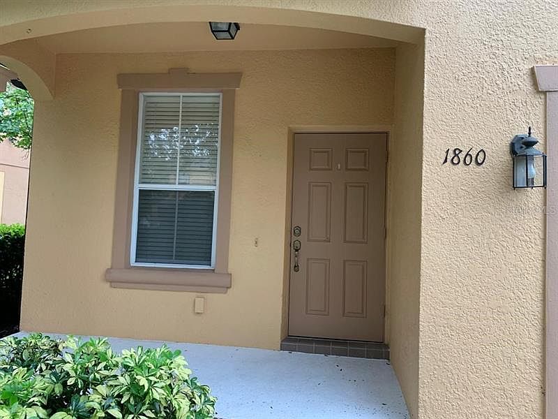 1st image of 1860 Retreat View Cir