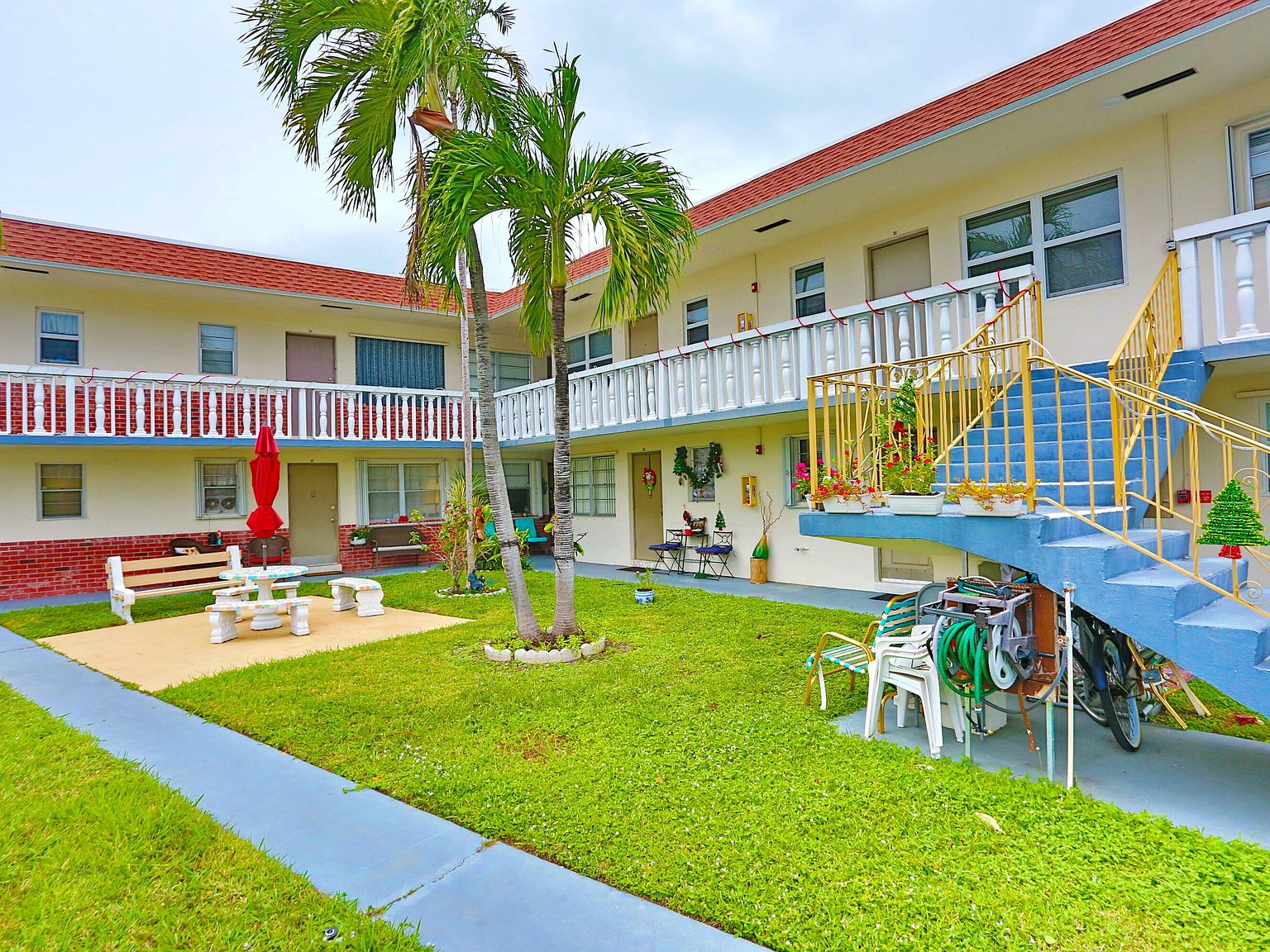 1554 N 12th Court #11a