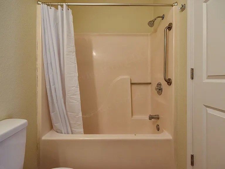 407 Judy St — Photo 32