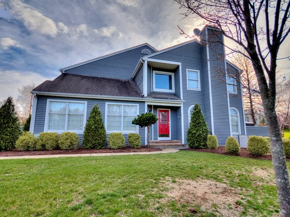 89 Clearfalls Ct, New Hope, PA 18938