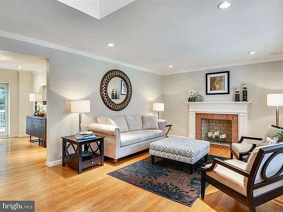 5th image of 6428 Noble Dr