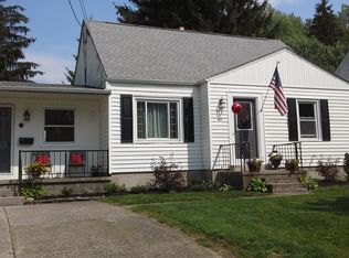 49 Norris Ave, Lancaster, NY 14086