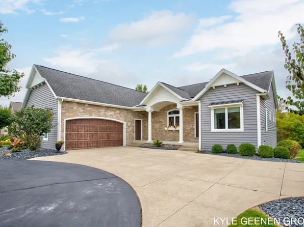 7680 Creek Run, Zeeland, MI 49464