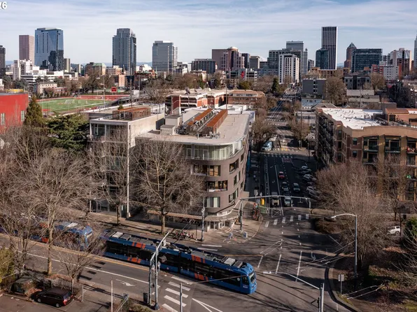 1234 SW 18th Ave APT 407, Portland, OR 97205