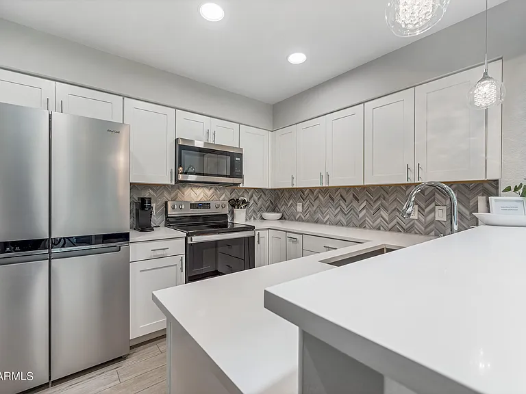 1717 E Union Hills Dr #1052 — Photo 11