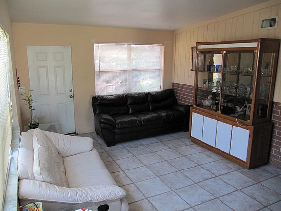 4th image of 2143 Pepper Road