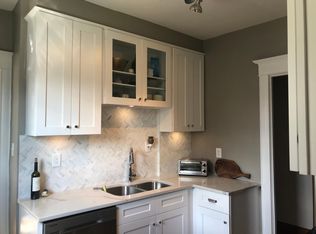 2535 Dupont Ave S, Minneapolis, MN 55405