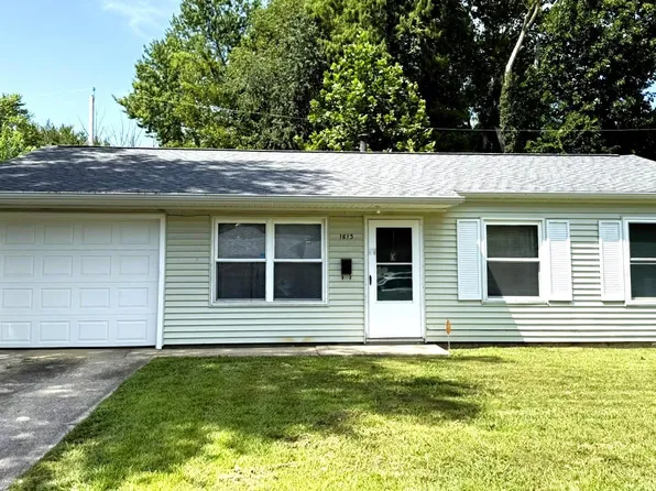 1813 Greentree Rd, Springfield, IL 62703