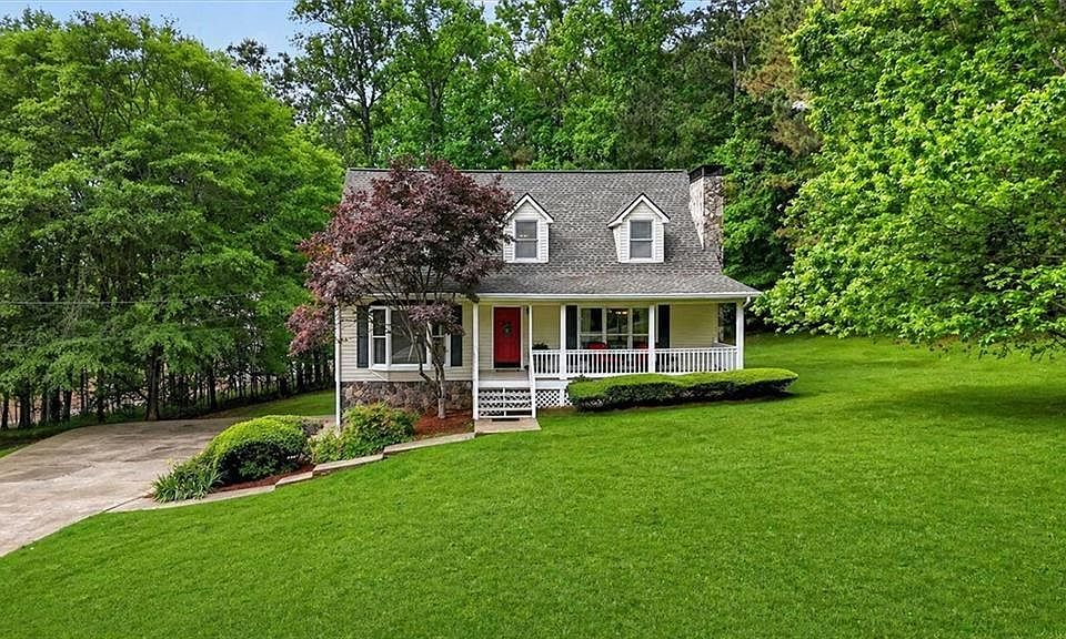 1st image of 403 Sycamore Dr