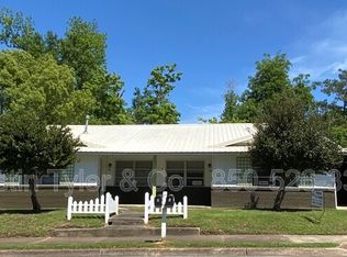 2984A Smith St, Marianna, FL 32446