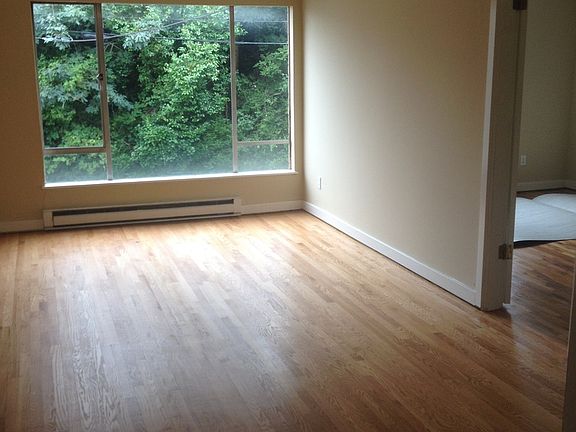 2nd image of 610 Highland Dr APT 4