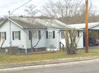 65 Arkansas Ave, Oak Ridge, TN 37830