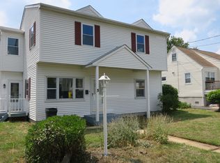 5 Gordon Ct, Port Monmouth, NJ 07758