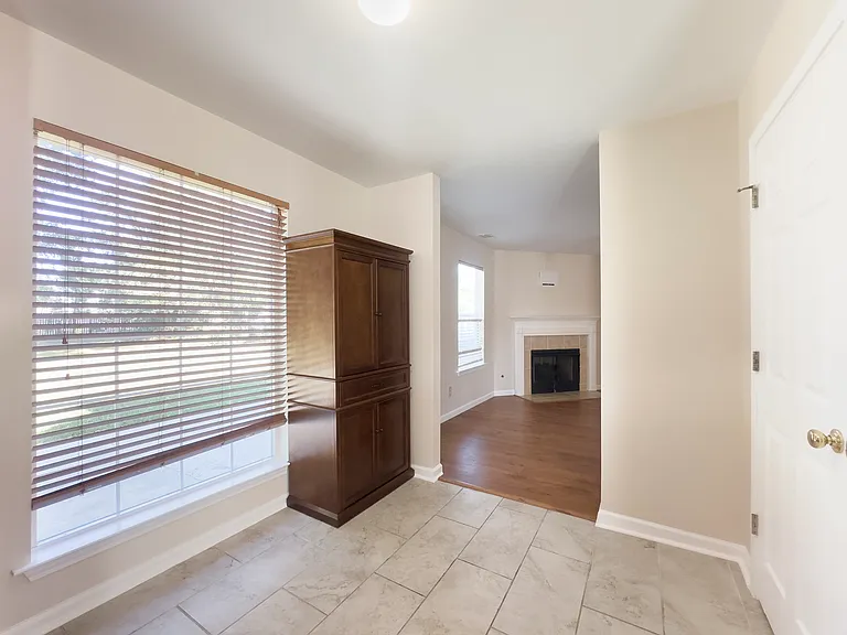 12 Cassidy Ct — Photo 9