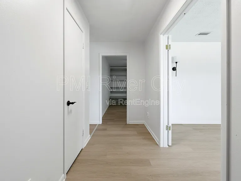 2860 Cedarcrest Dr — Photo 37