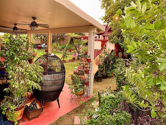 5th image of 5578 N Berkeley St