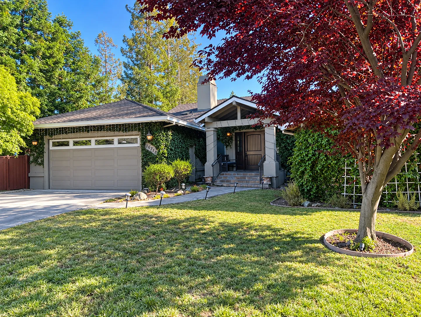 4 bed, 3.5 bath, 2828 sqft, $8,695 — Photo 2