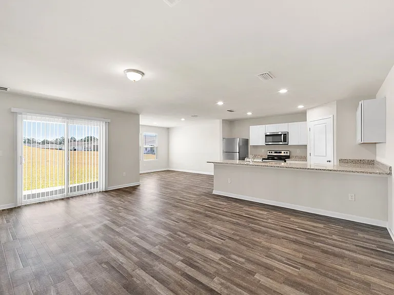 511 Whispering Creek Ave — Photo 21