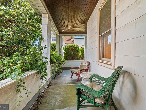 4th image of 3915 W Overlea Ave