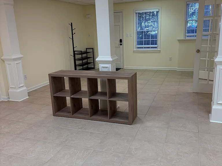 545 Ladybank Ln — Photo 3