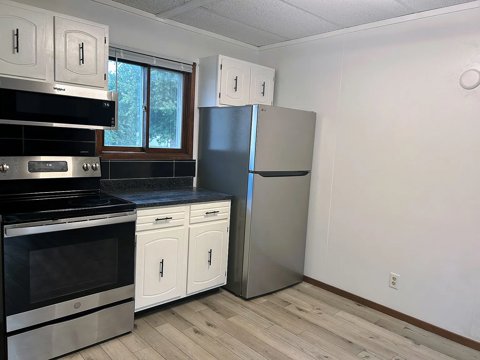 2 bed, 816 sqft, $1,025 — Photo 4