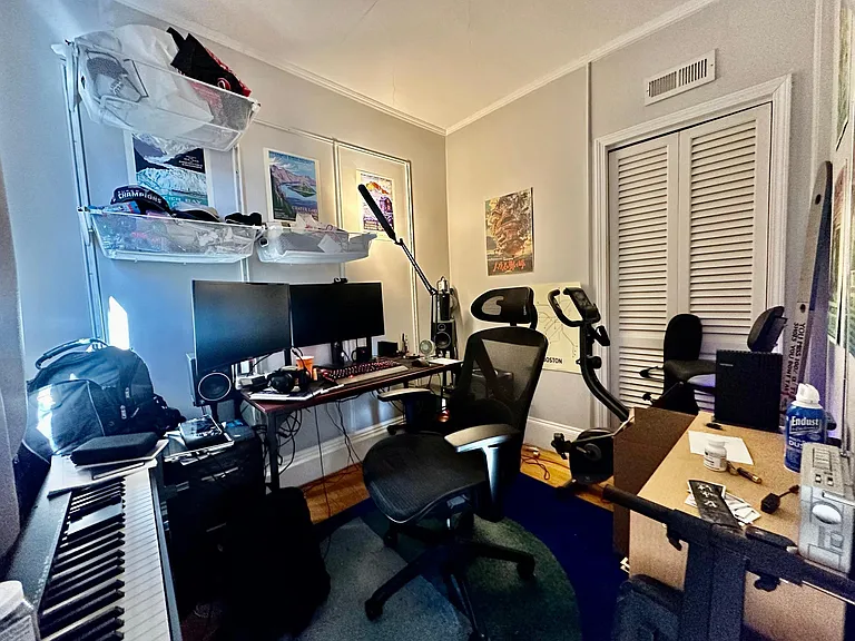 34 Gloucester St #4 — Photo 9