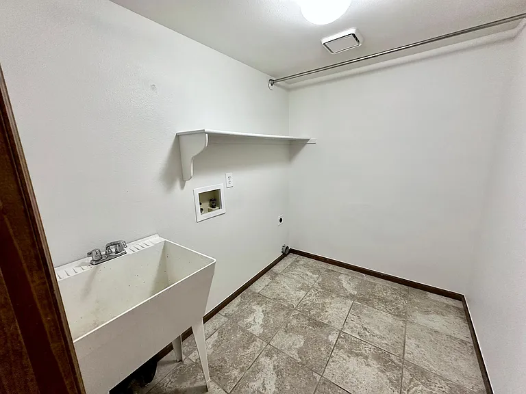 4212 Flatiron Ct — Photo 18