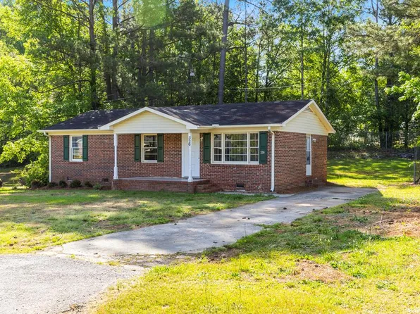 320 Ashcroft Dr, Greenwood, SC 29646