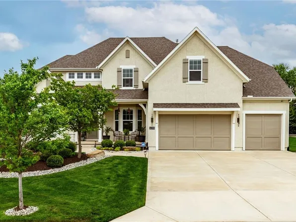 14399 S Parkhill St, Olathe, KS 66062