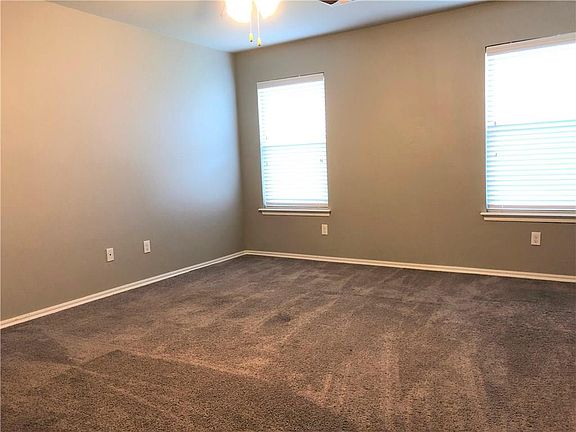 5th image of 2704 Demotte Dr