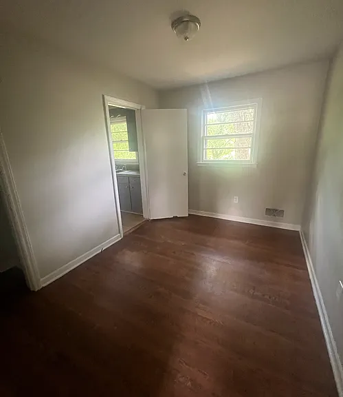 926 Westside Blvd NW — Photo 6