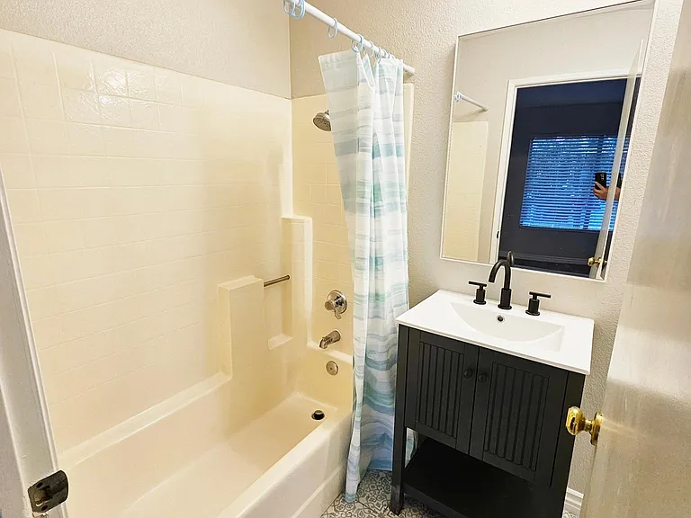 926 W Philadelphia St #4 — Photo 11