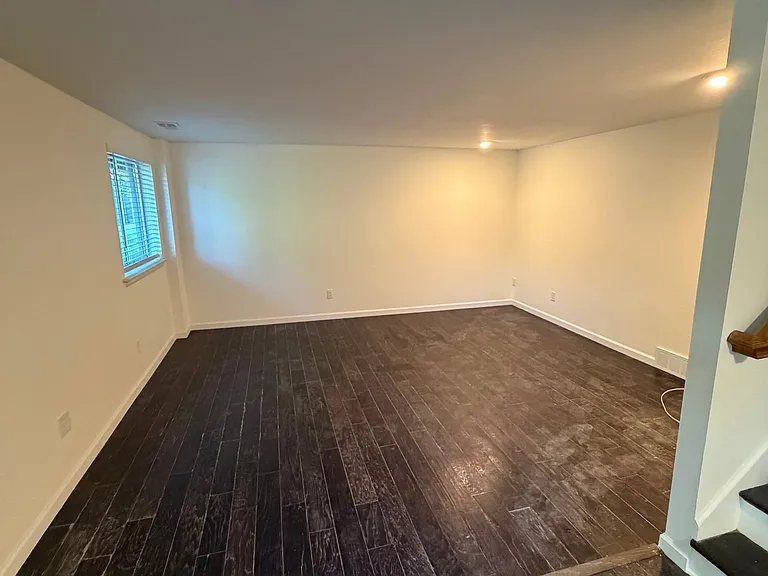 812 Samone Ct — Photo 12