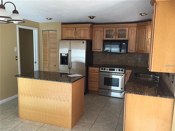 5th image of 7206 Branchwood Ct