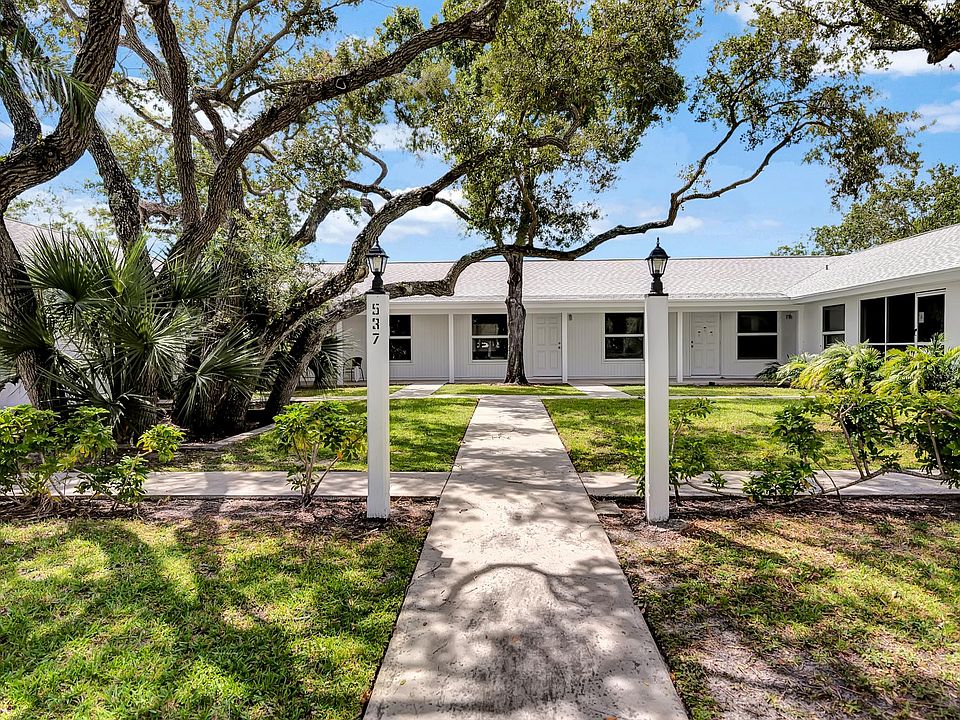 1st image of 527 Royal Palm Blvd #6