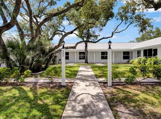 527 Royal Palm Blvd #6, Vero Beach, FL 32960