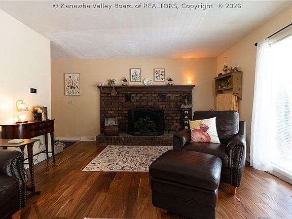 5th image of 50 Mountaineer Heights Dr