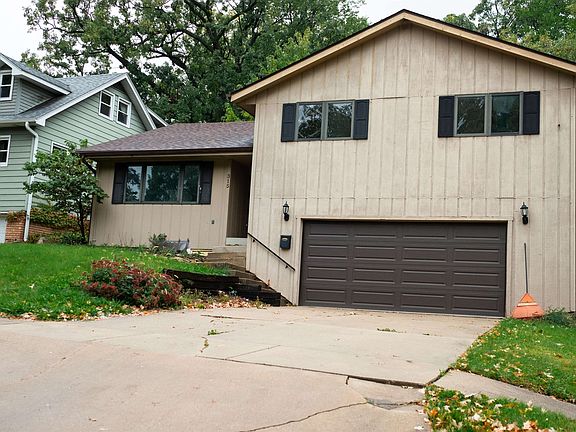 3rd image of 315 Morningside Dr