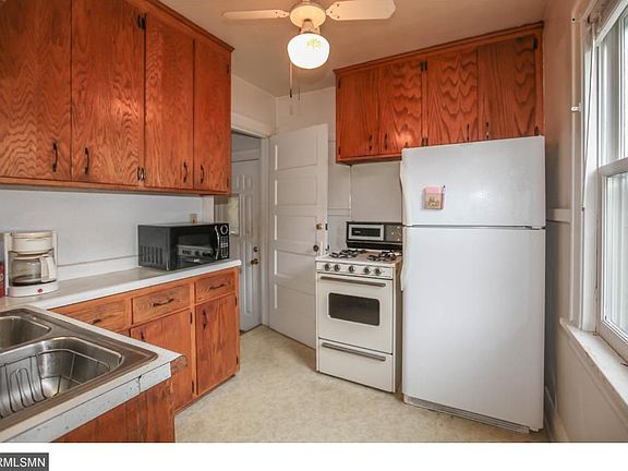 3rd image of 3521 42nd Ave S