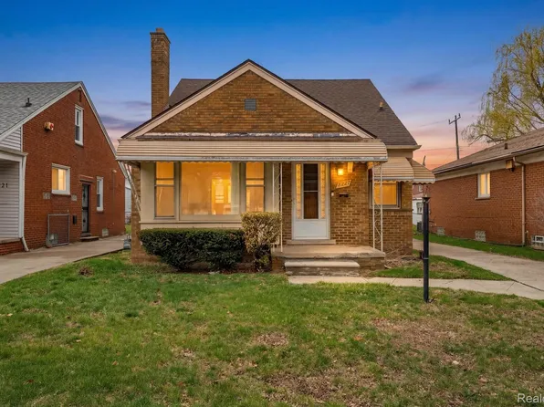 8227 Bingham St, Detroit, MI 48228