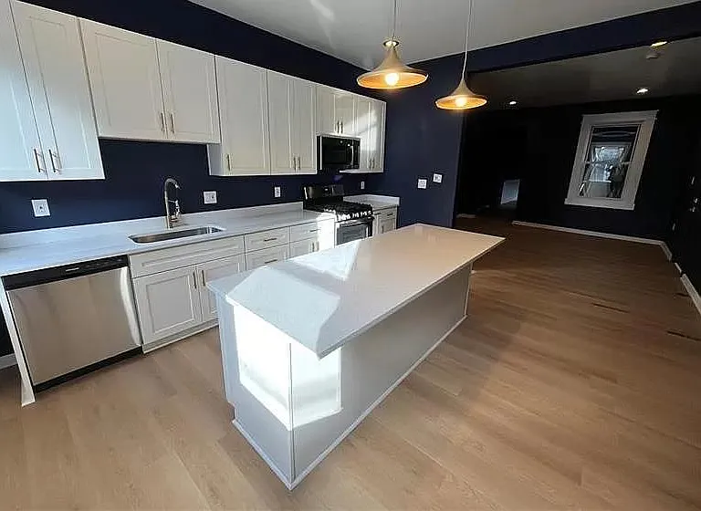 848 Peralta St #1 — Photo 3