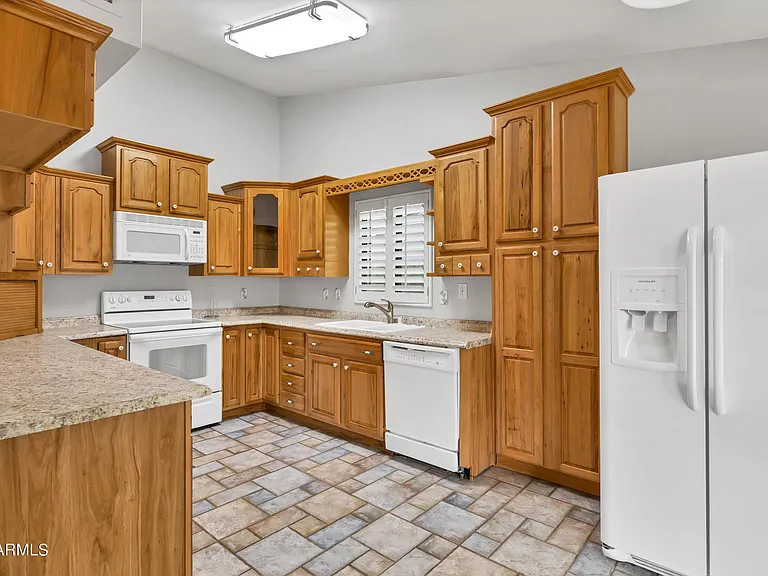 16250 N 64th Pl — Photo 11