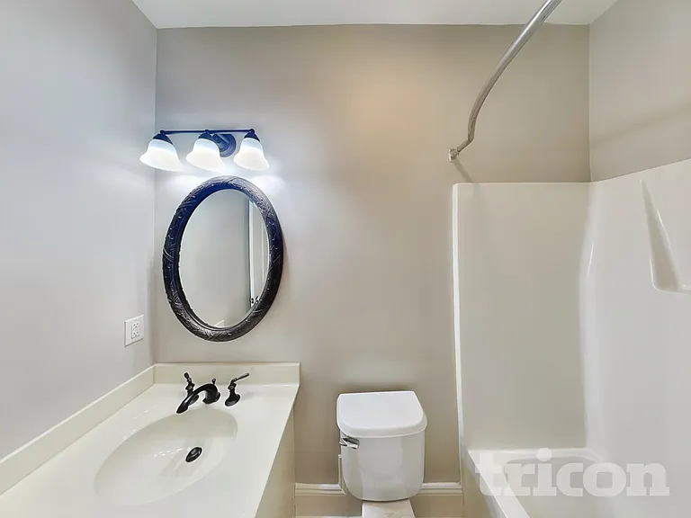 1005 Stuarts Landing Dr — Photo 13