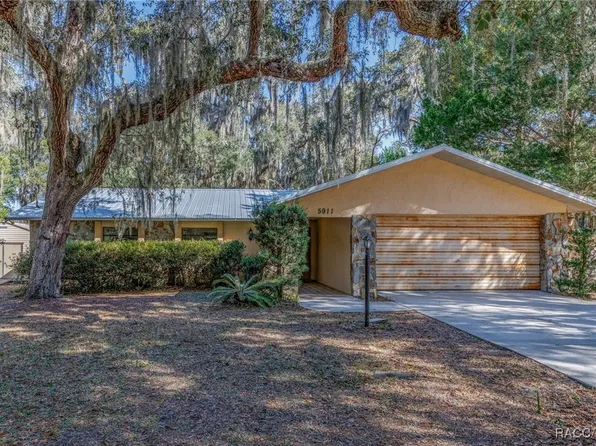 5911 N Brookgreen Dr, Crystal River, FL 34428