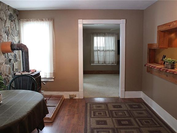 3rd image of 20675 Alden St